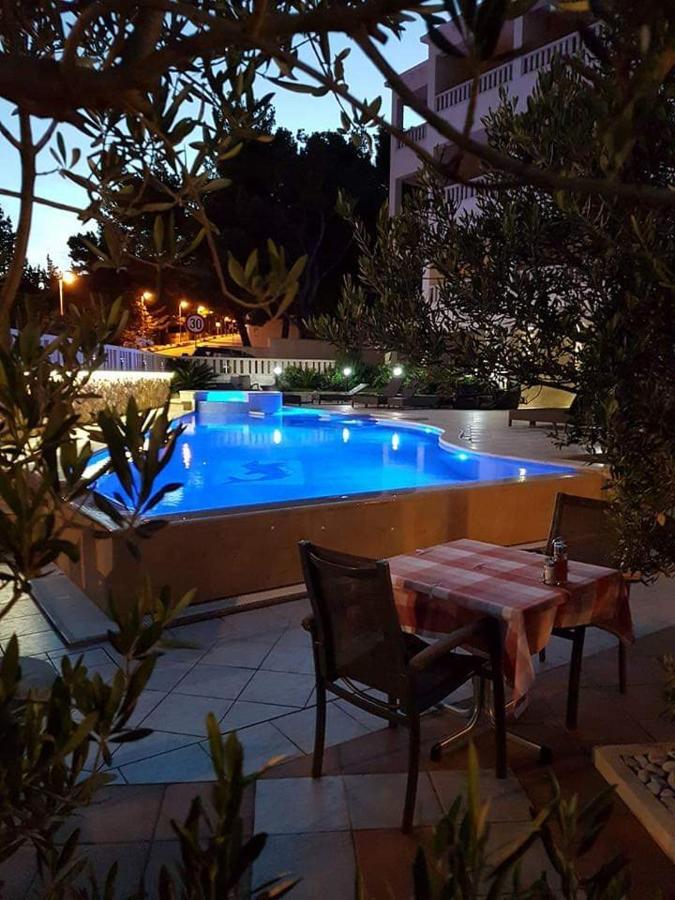 Hotel Villa Dzamonja Bol Esterno foto